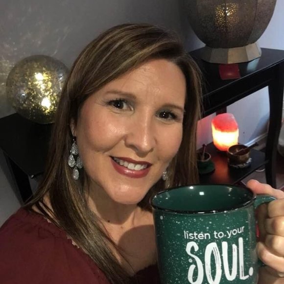 Meet your Posher, Shari - Picture 1 of 1